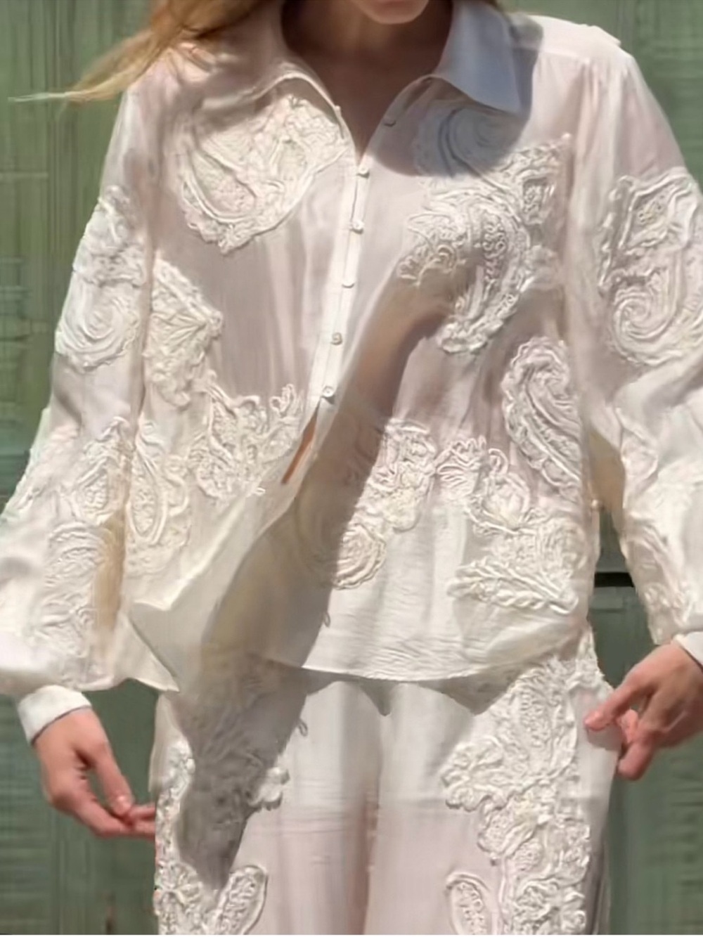 H&M Embroidered Blouse - Picture 3 of 16